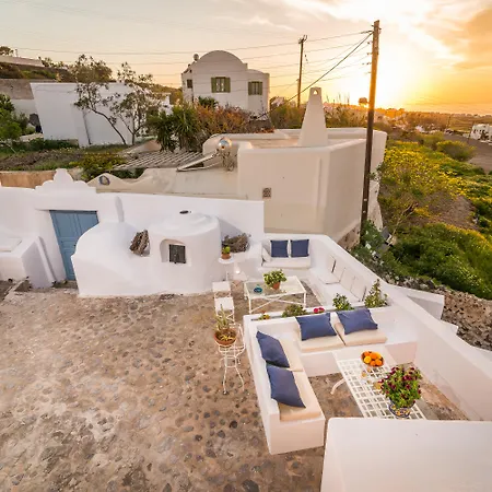 Fava Eco 4* Foinikia (Santorini)